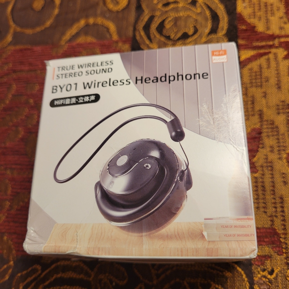 Wireless LANGUAGE TRANSLATOR Headphones - Black - Brand New